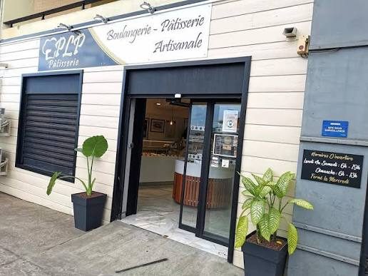 Devanture de la boutique PLP Pâtisserie, La Bretagne, Sainte-Clotilde